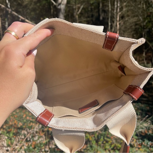 💕SOLD💕Chloe woody tote small brown and beige - Picture 5 of 11